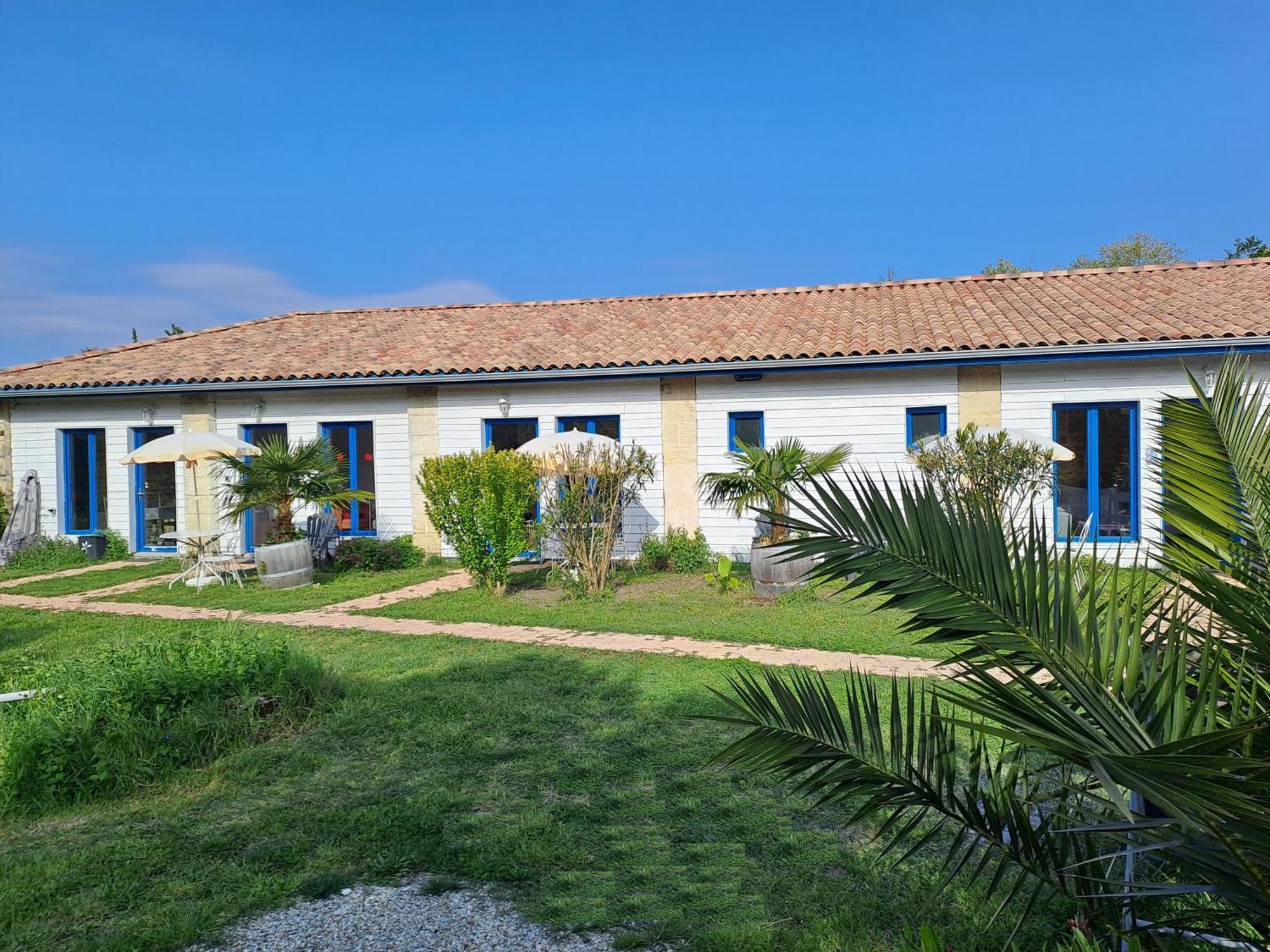 Saint-Seurin-de-Cadourne La Cadournaise Bed & Breakfast エクステリア 写真